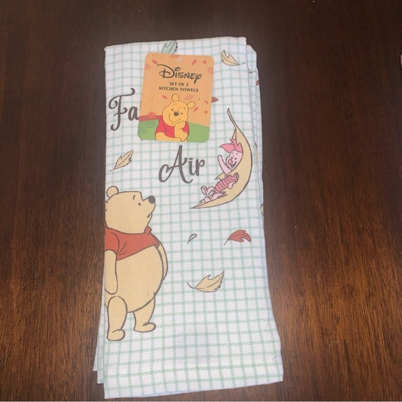 Disney Winnie & Piglet "Fall is in the Air” 2 pc Kitchen Dish Towel Set NWT - Picture 2 of 9
